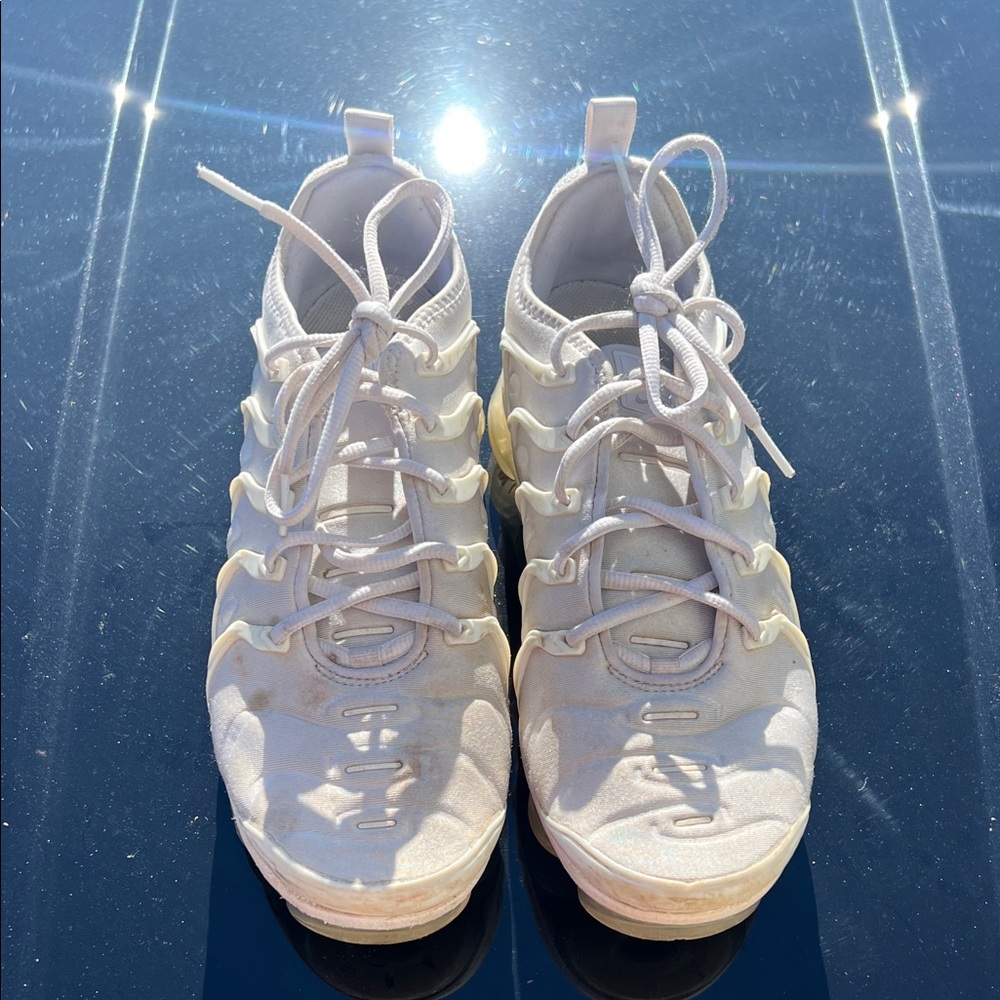 Nike White and Gold Air Max Sneakers